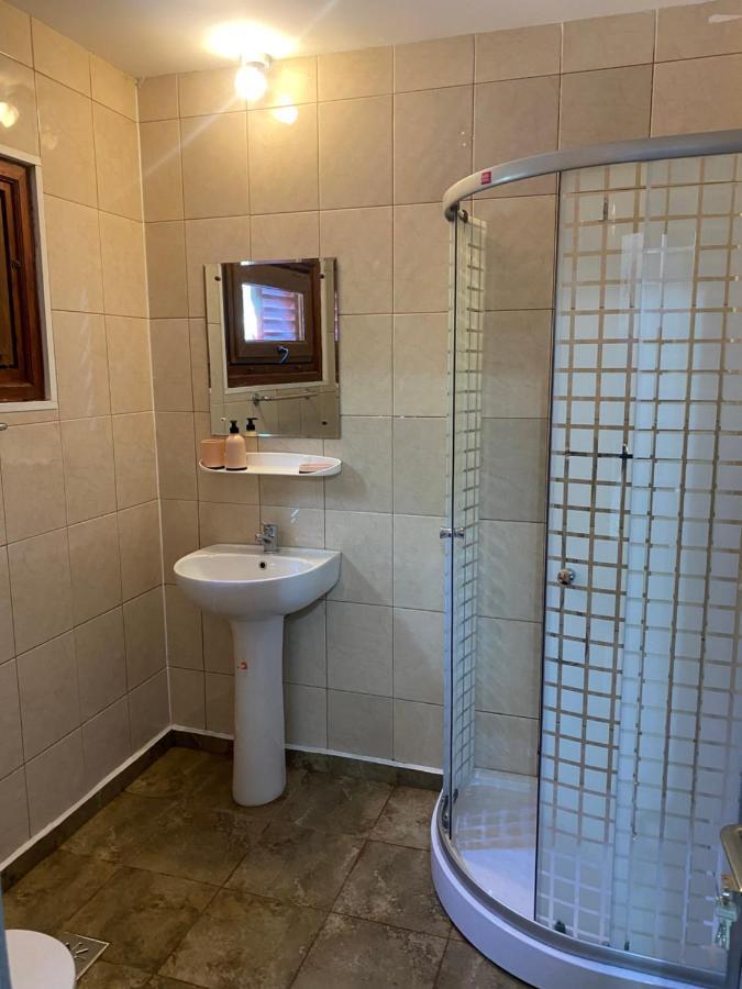 Pensiunea Uzlina Tulcea Ngoại thất bức ảnh